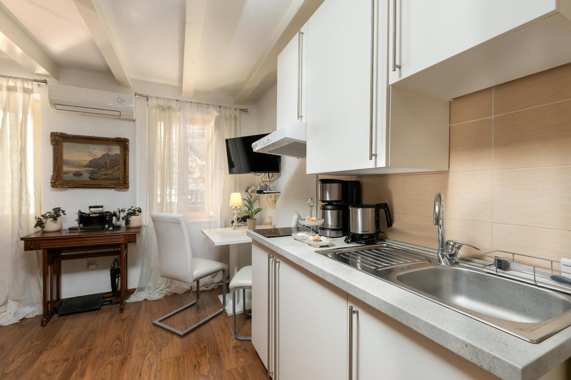 Duplex Apartment Camelia In Charming Old Town Rovigno Esterno foto