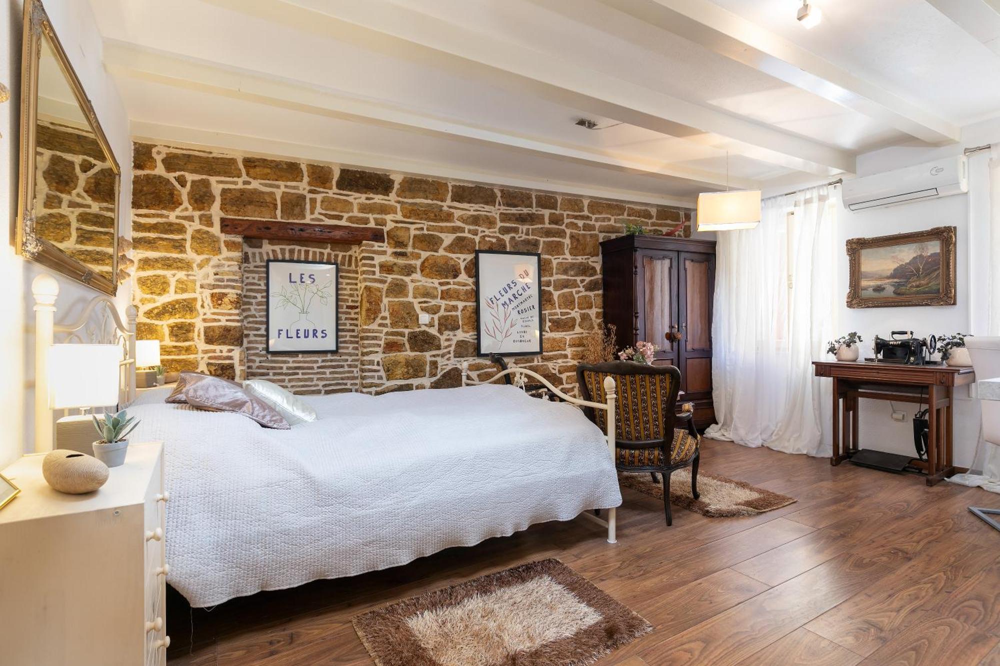Duplex Apartment Camelia In Charming Old Town Rovigno Esterno foto