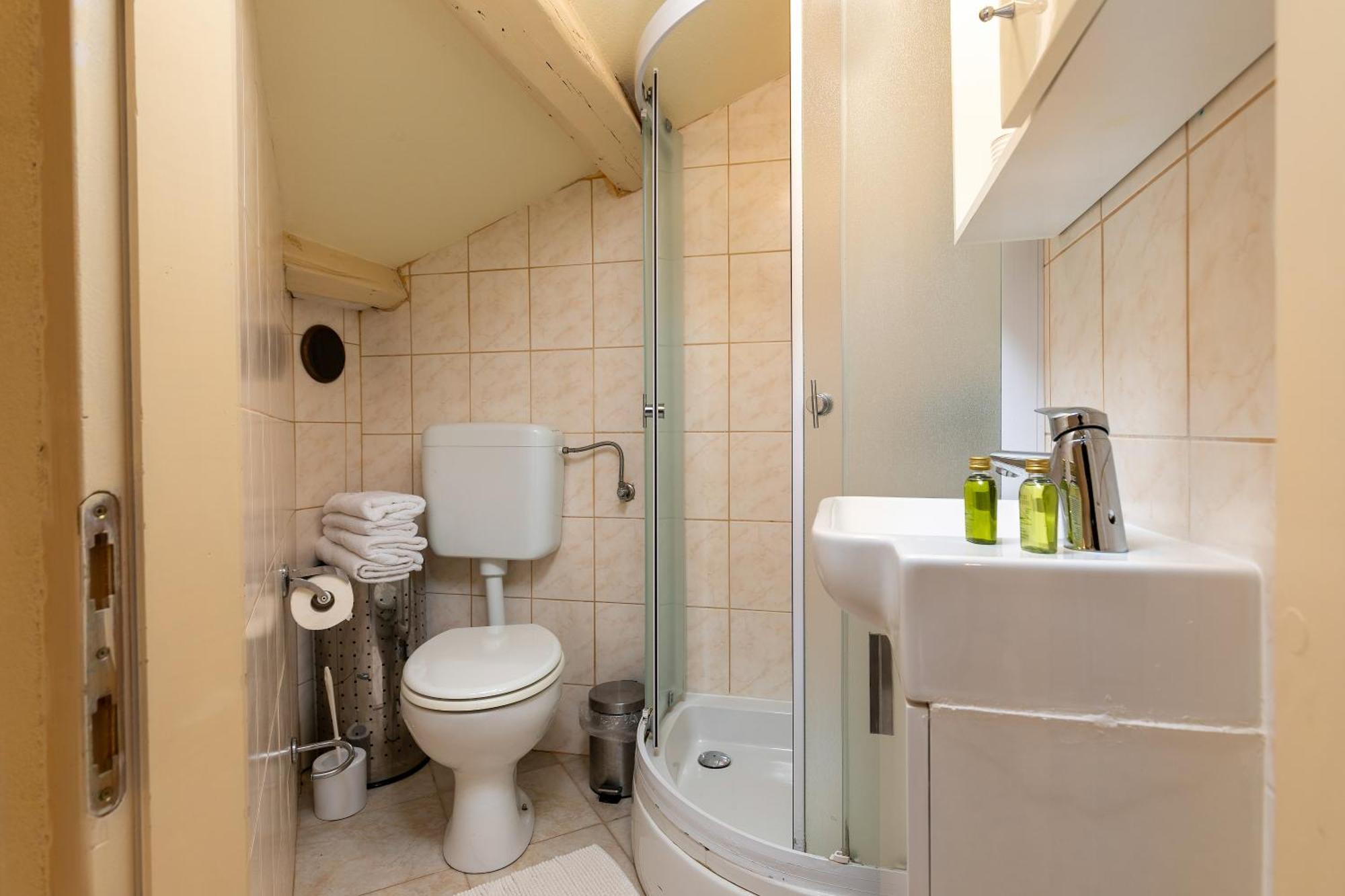 Duplex Apartment Camelia In Charming Old Town Rovigno Esterno foto